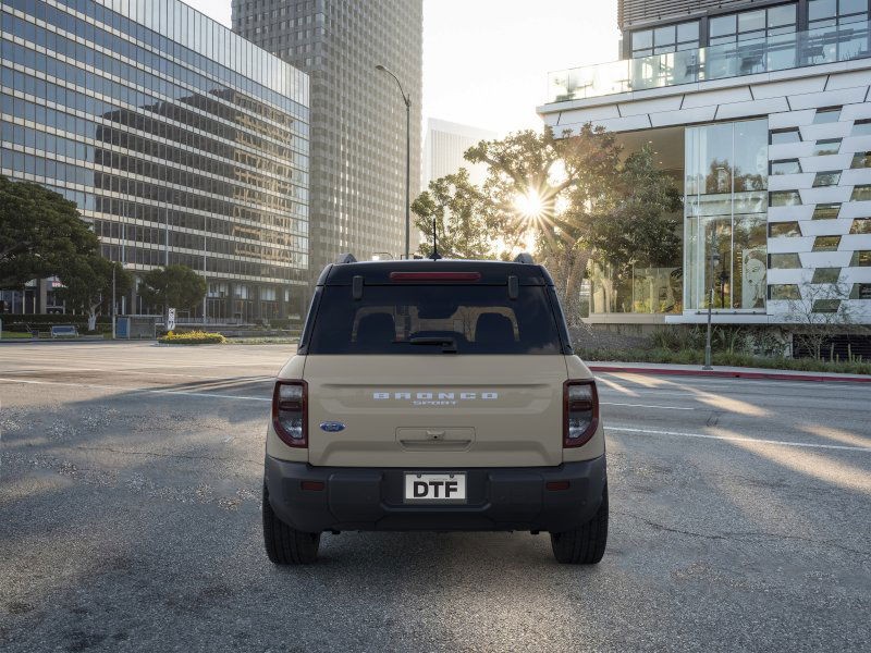 2025 Ford Bronco Sport Outer Banks photo 4