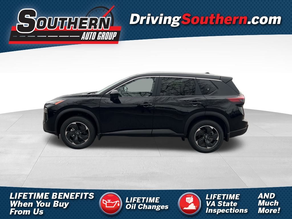 2025 Nissan Rogue SV's photo