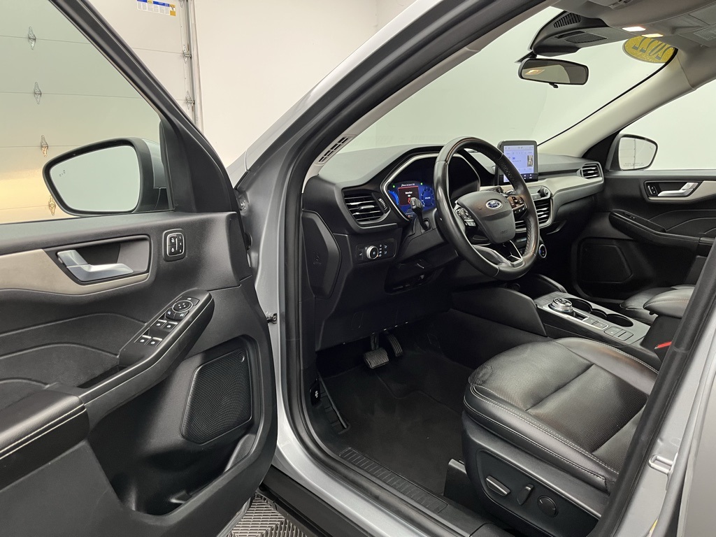 2022 Ford Escape SEL photo 20