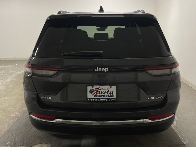 2024 Jeep Grand Cherokee Laredo photo 6