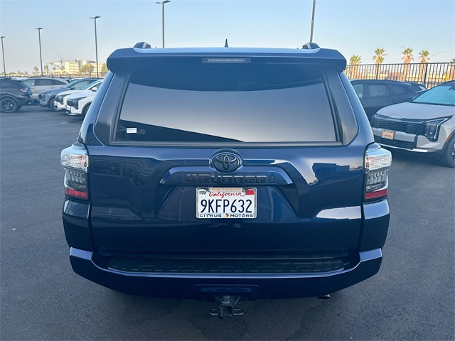 2022 Toyota 4Runner SR5 photo 4