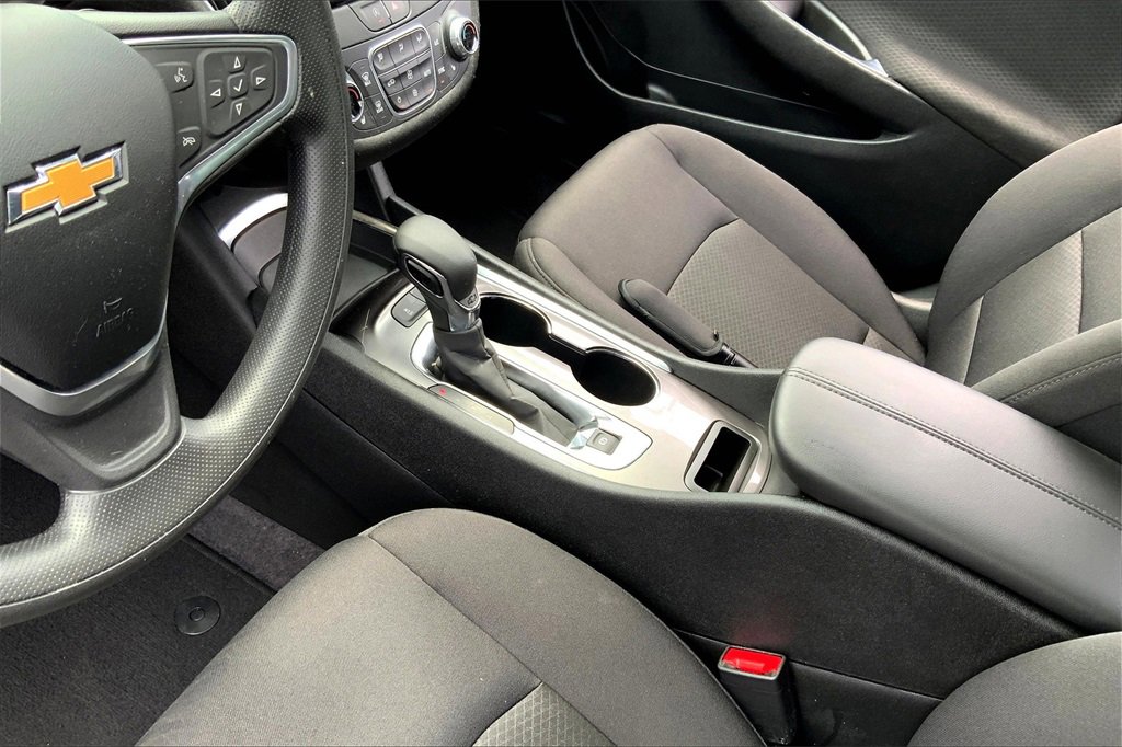 2022 Chevrolet Malibu 1LT photo 16