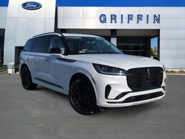 2026 Lincoln Aviator Reserve's photo