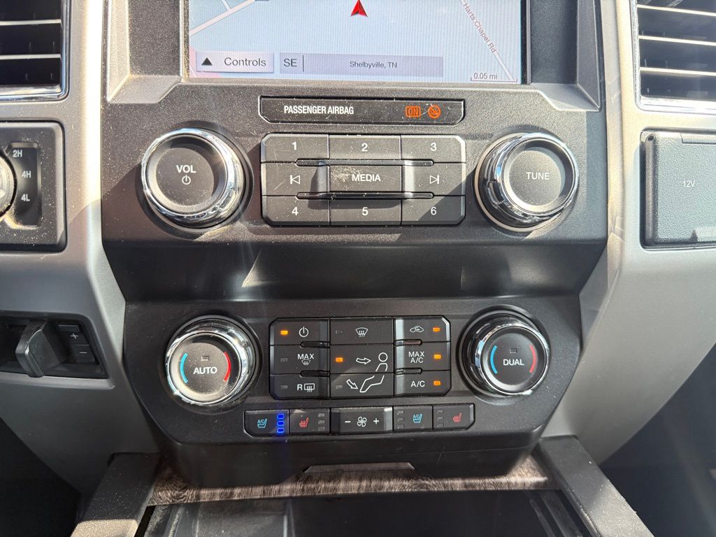 2019 Ford F-250 Lariat photo 14