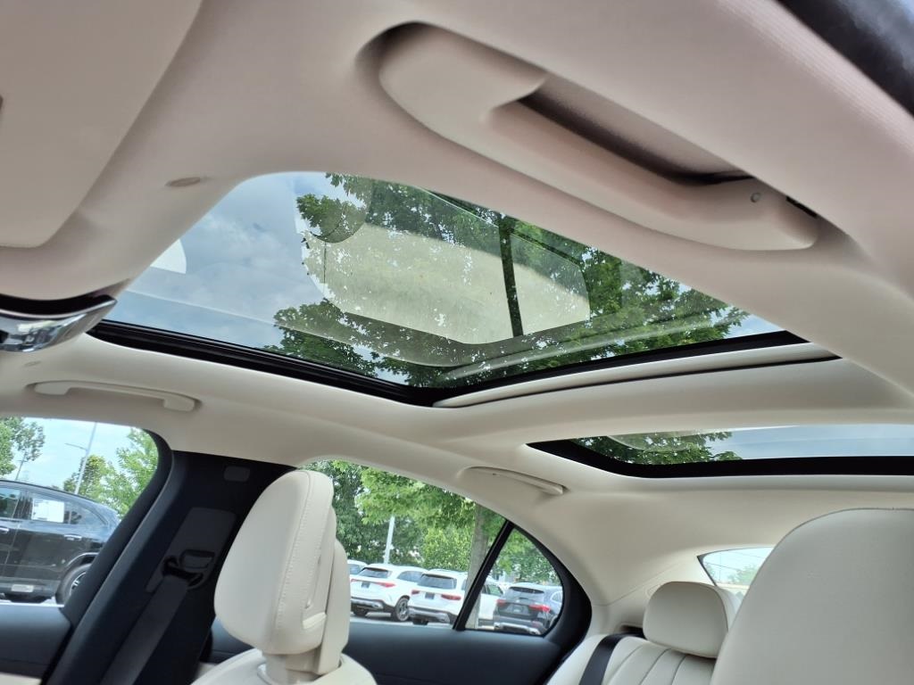 2024 Mercedes Benz E 350 4MATIC photo 10