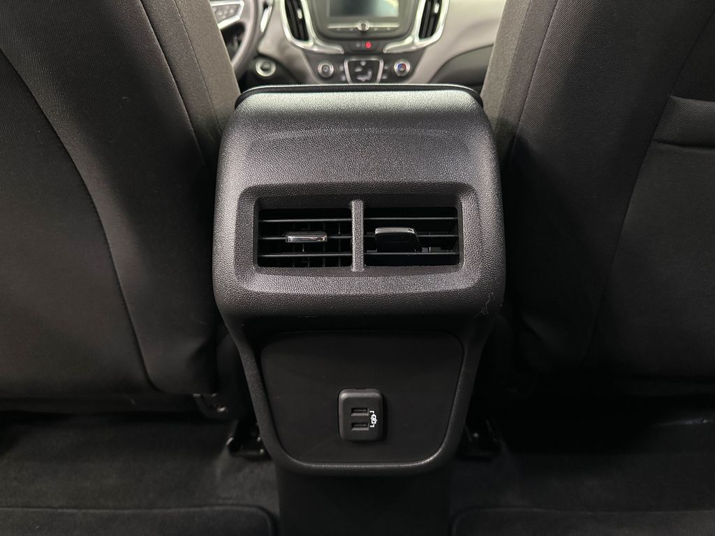 2022 Chevrolet Equinox LS photo 15