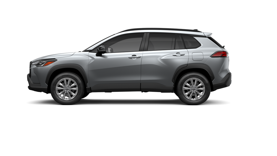 2025 Toyota Corolla Cross LE photo 3