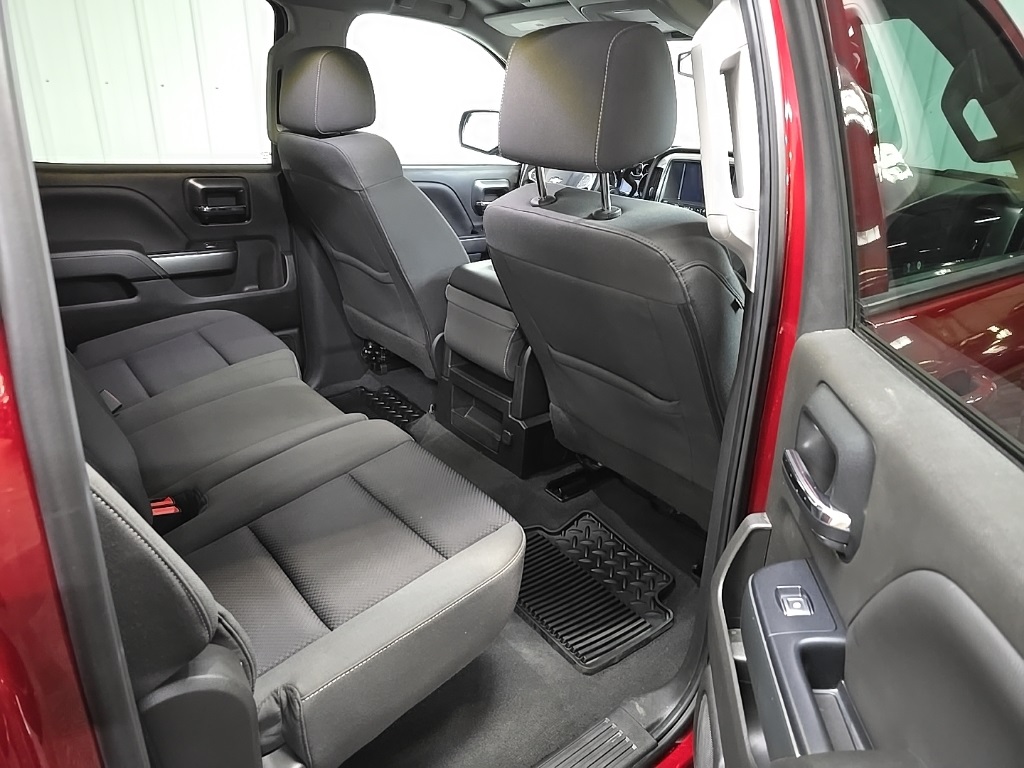 2018 Chevrolet Silverado 1500 LT photo 17
