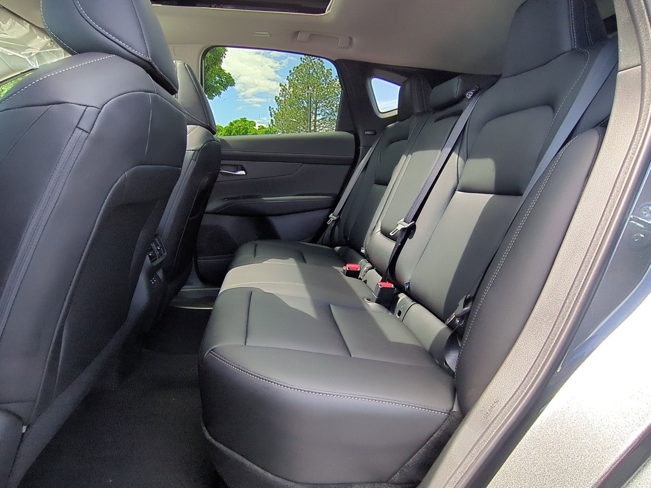 2025 Nissan Murano SL photo 15