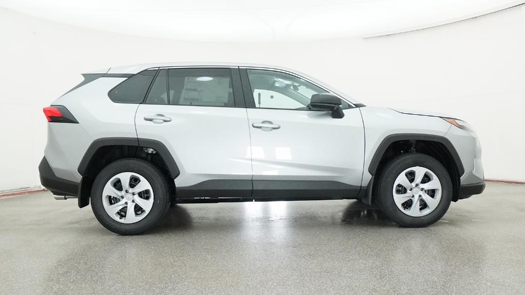 2025 Toyota RAV4 LE photo 26