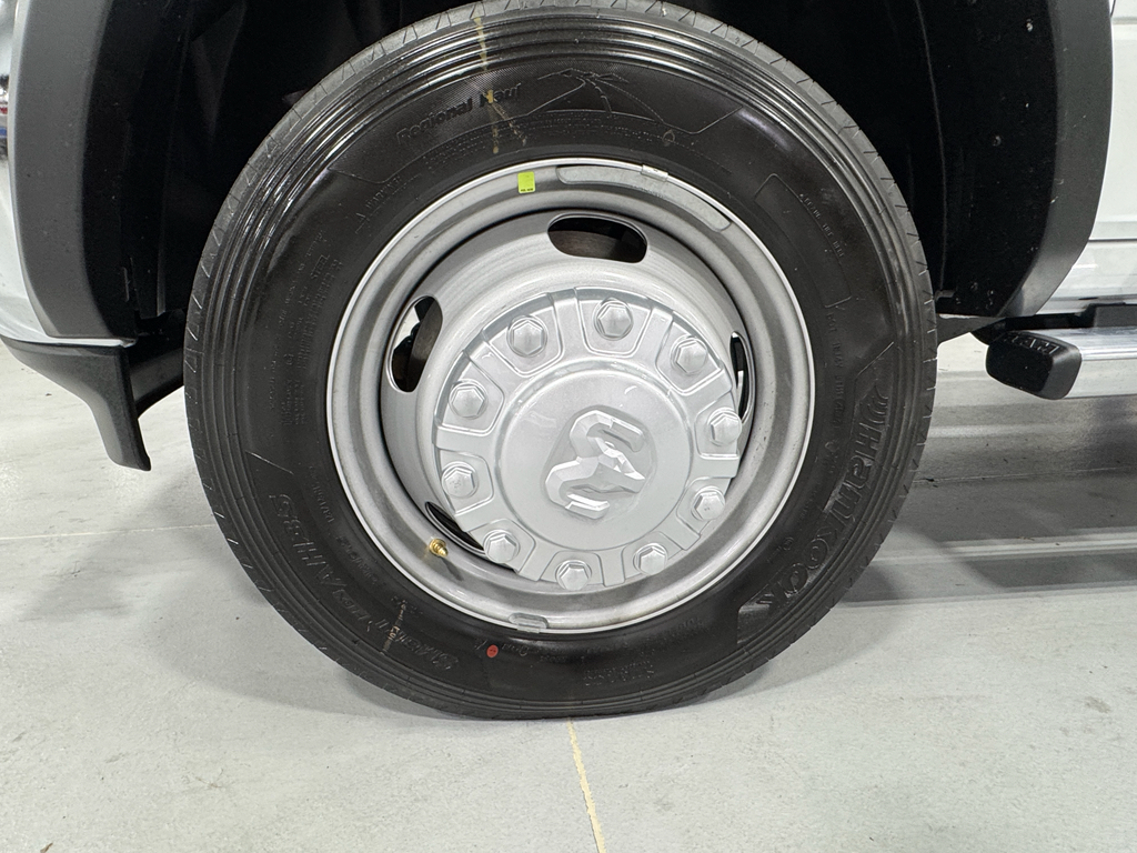 2025 Ram 4500 Tradesman photo 11
