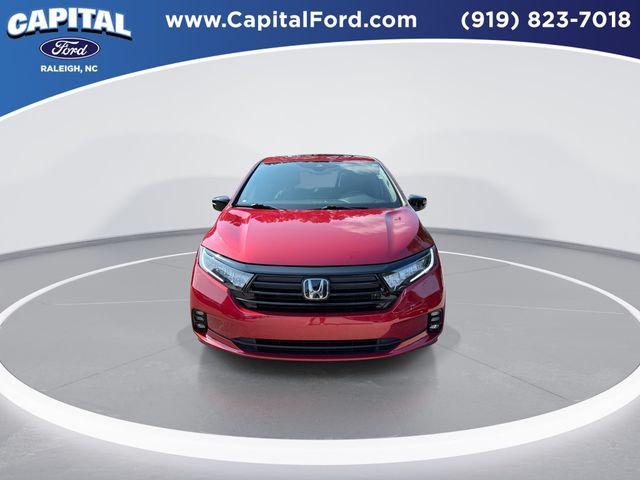 2023 Honda Odyssey Sport photo 3