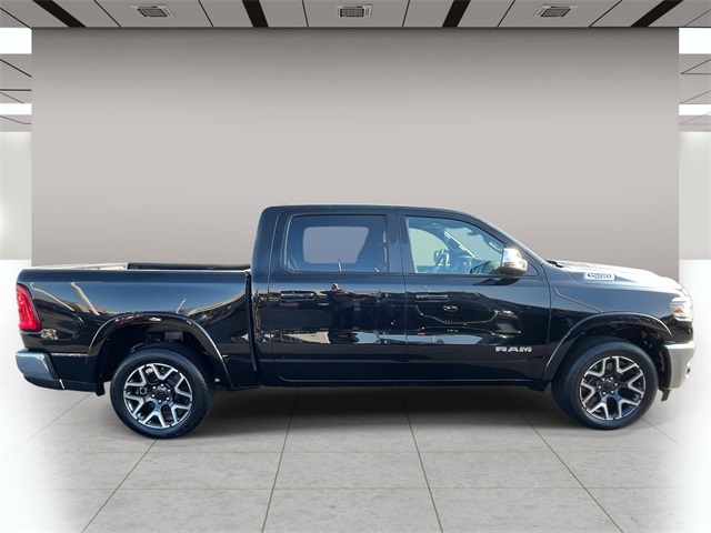 2025 Ram 1500 Laramie photo 2