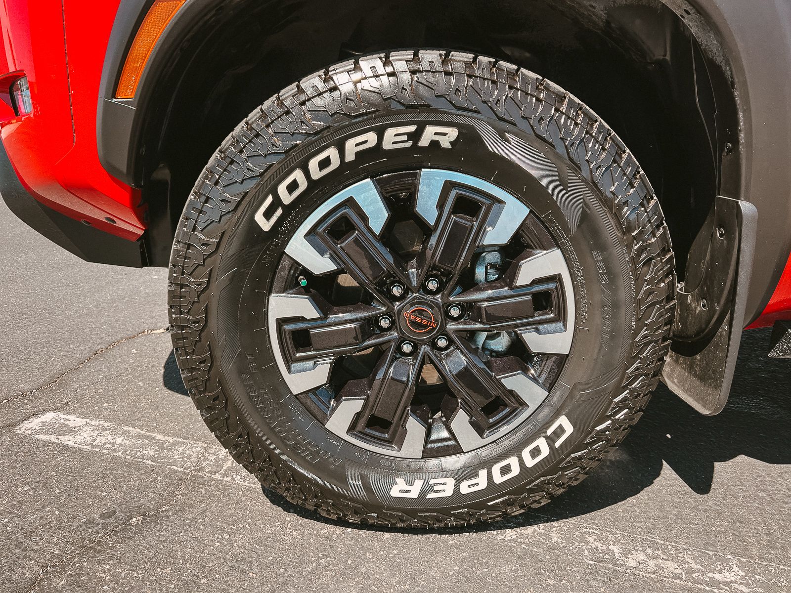 2024 Nissan Frontier PRO-4X photo 4