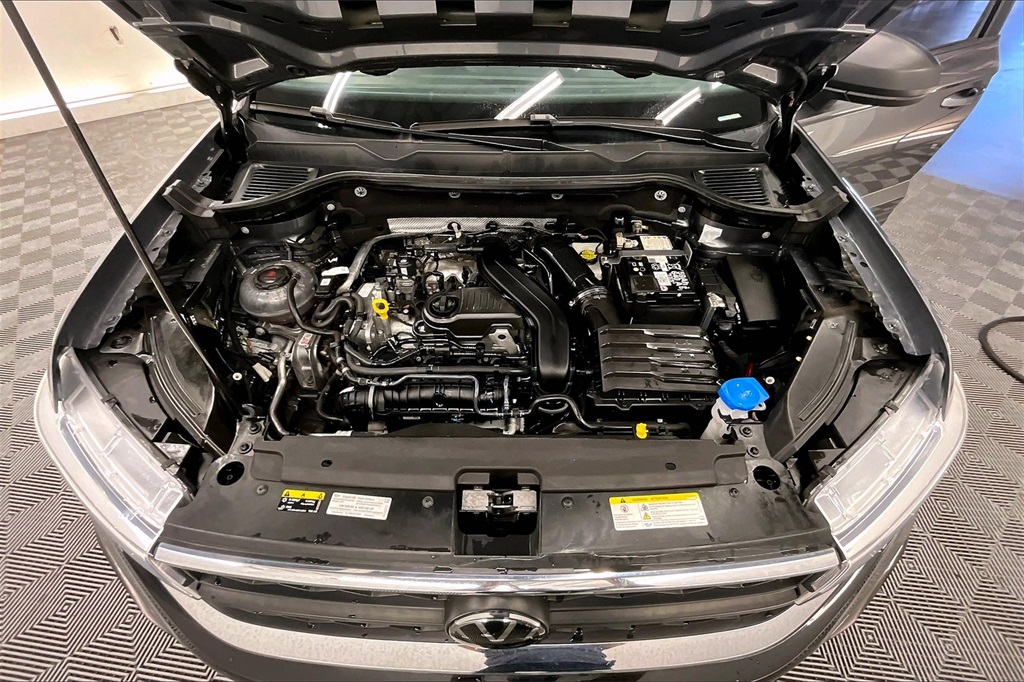 2024 Volkswagen Taos S photo 9