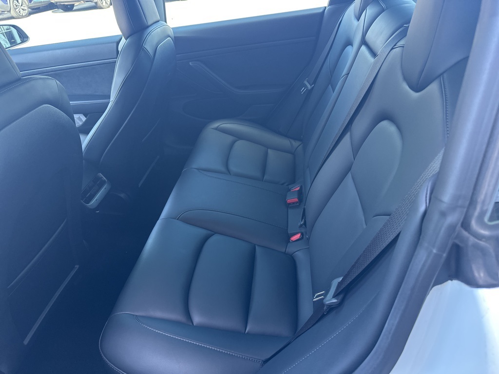 2020 Tesla Model 3 Standard Range Plus photo 9
