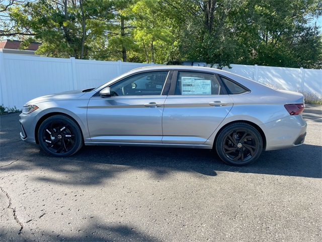 2025 Volkswagen Jetta 1.5T SE photo 19