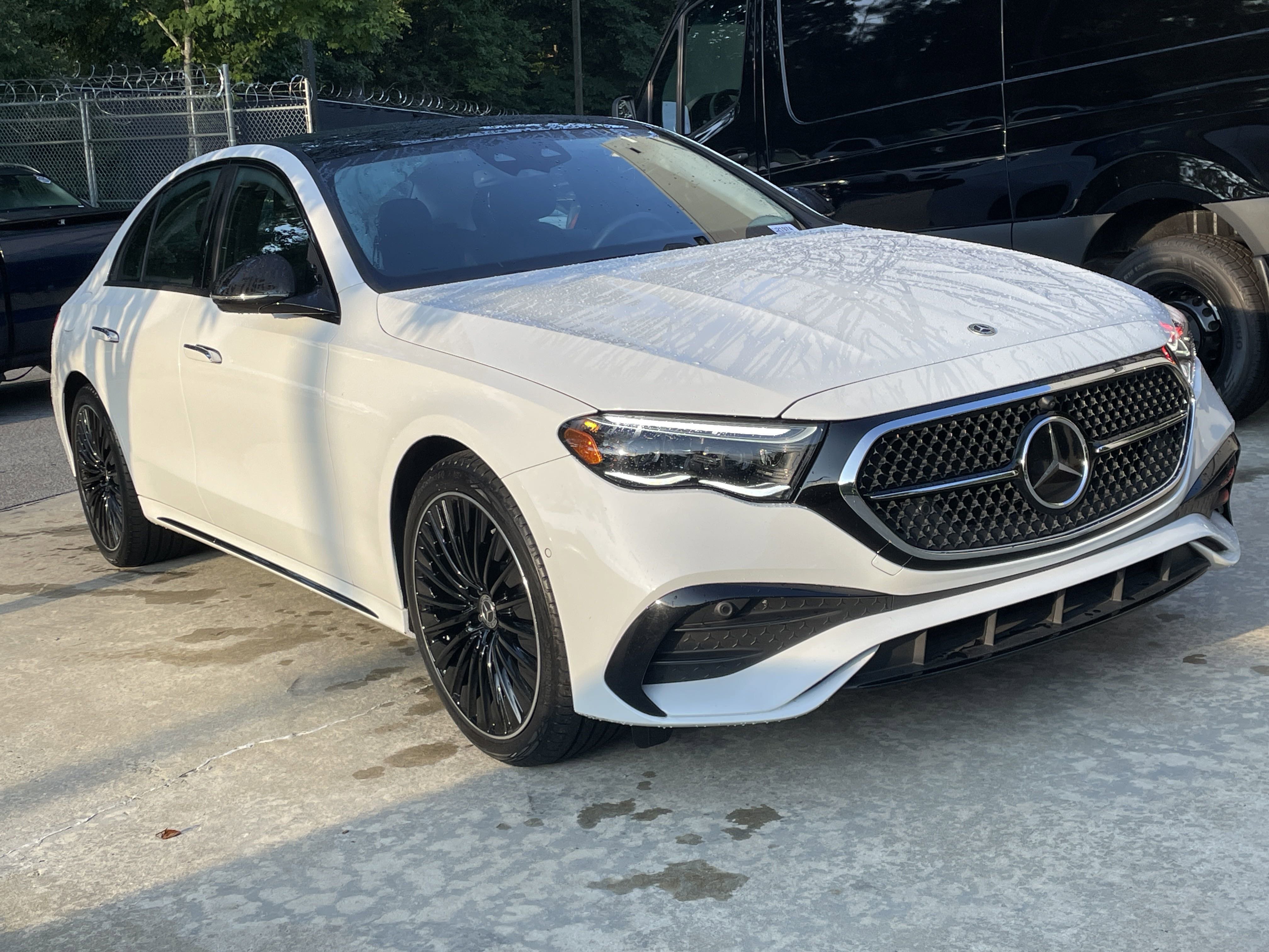 2024 Mercedes Benz E 350 4MATIC Sedan photo 3