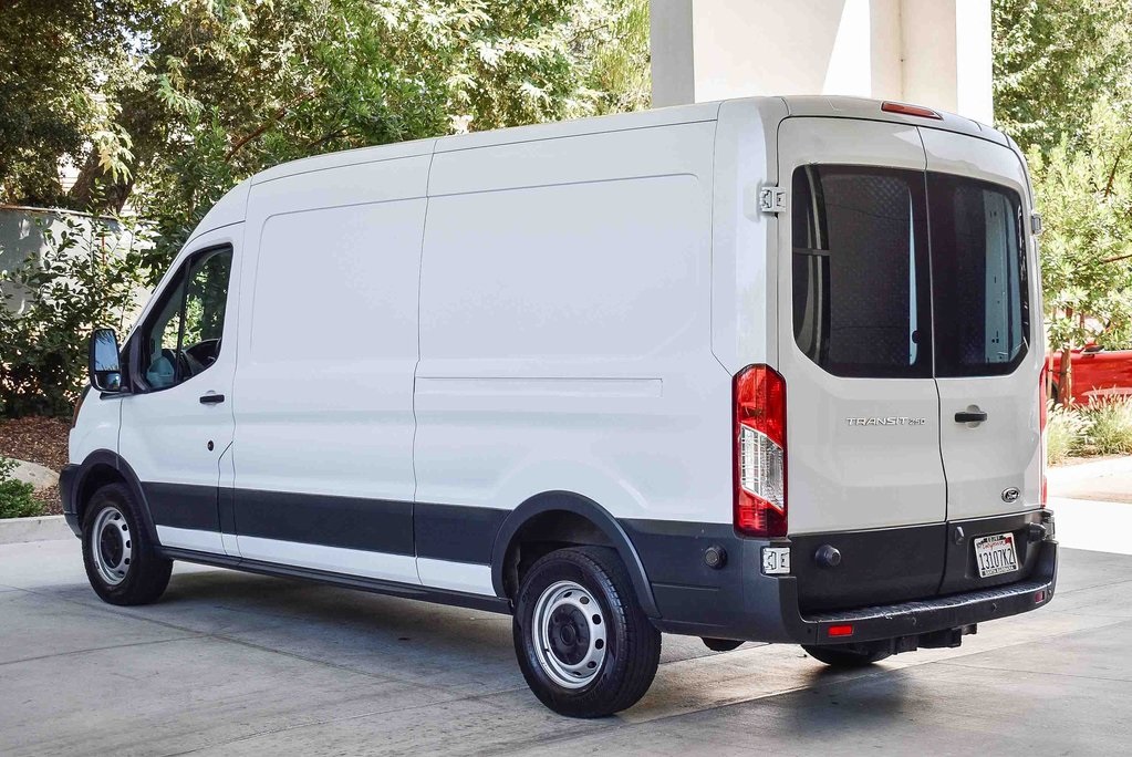 2017 Ford Transit photo 3