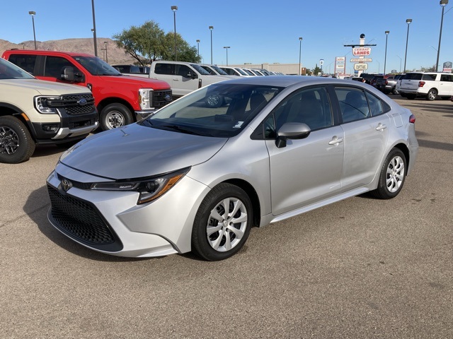 2022 Toyota Corolla LE's photo
