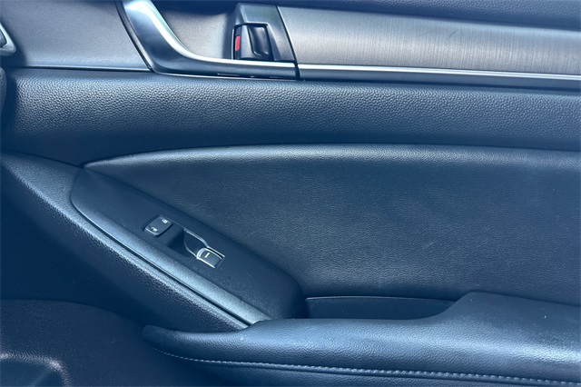 2022 Honda Accord LX photo 20