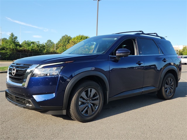 2022 Nissan Pathfinder SV photo 7