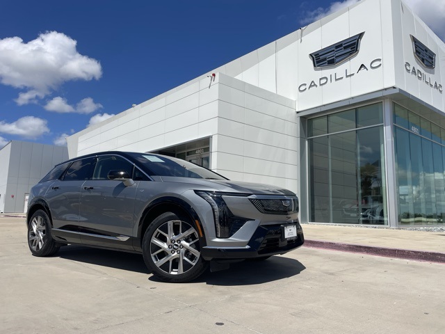 2025 Cadillac OPTIQ Luxury 1