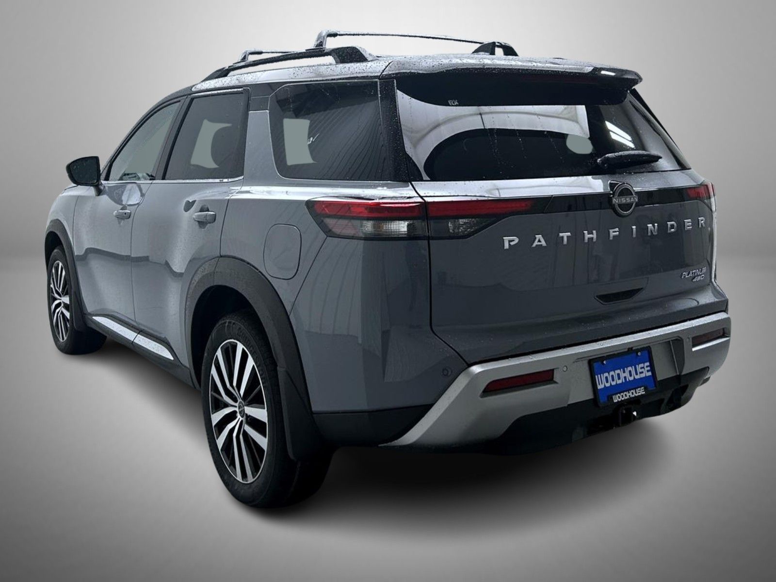 2025 Nissan Pathfinder Platinum photo 7