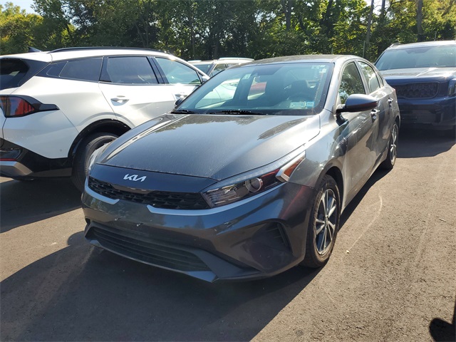 2023 Kia Forte LXS photo 4