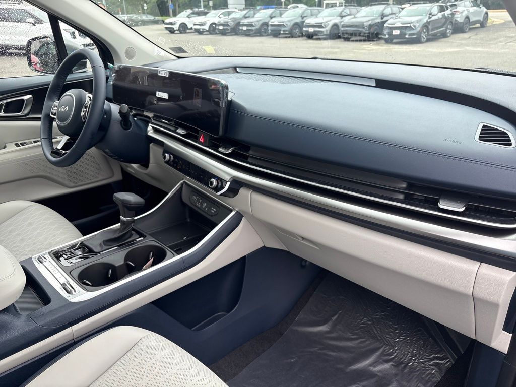 2026 Kia Carnival SX photo 29