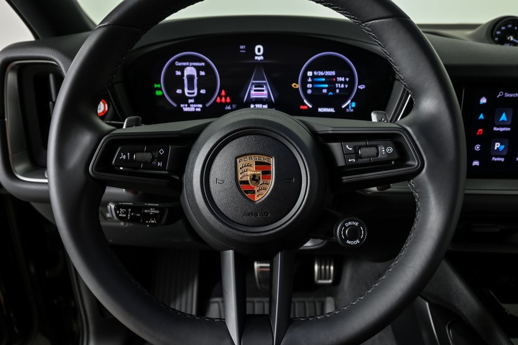 2024 Porsche Cayenne S Coupe photo 4