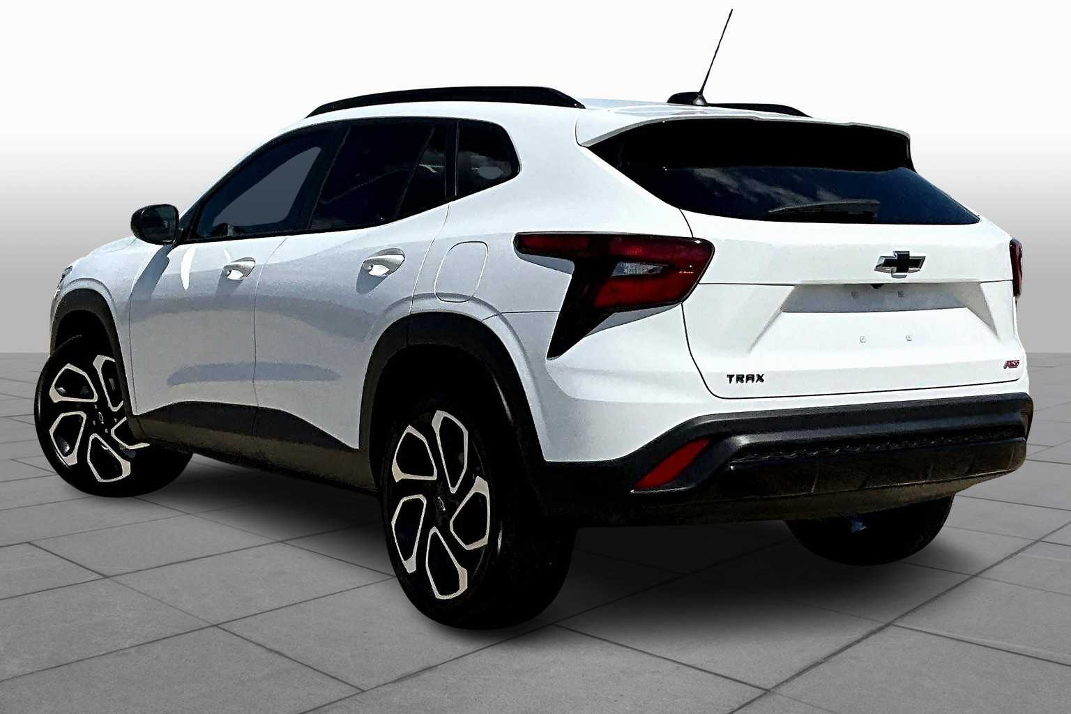 2025 Chevrolet Trax photo 11