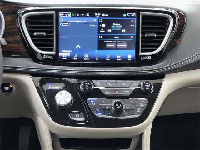 2024 Chrysler Pacifica Limited photo 22