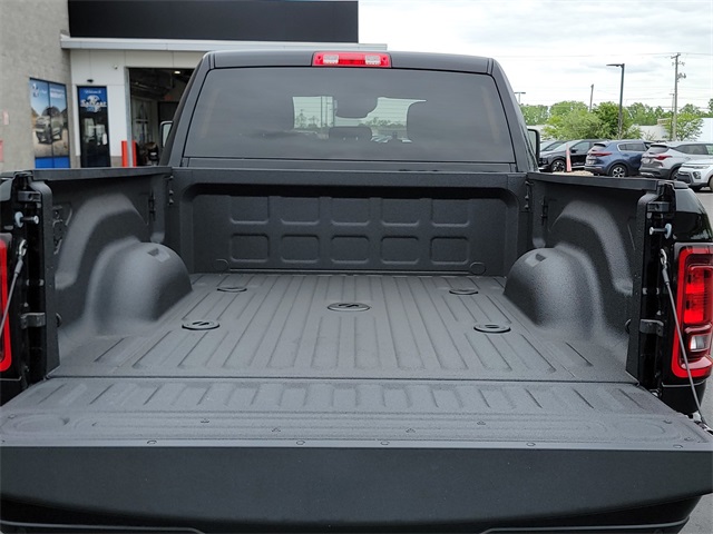 2025 Ram 2500 Big Horn photo 6