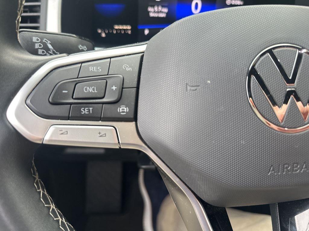 2022 Volkswagen Atlas Cross Sport SE photo 9