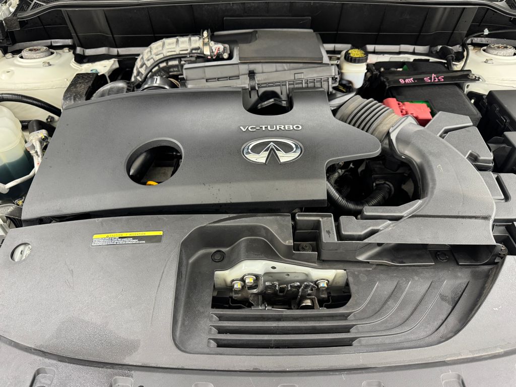 2020 Infiniti QX50 Luxe AWD photo 31