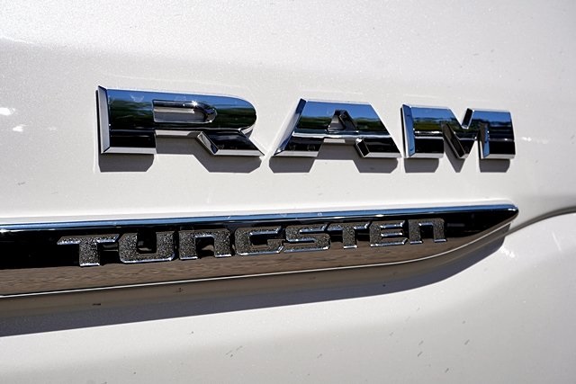 New 2026 Ivory White Tri-Coat Pearl-Coat Exterior Paint RAM Tungsten image 10