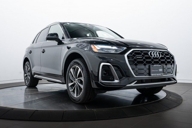 2022 Audi Q5 S line Premium