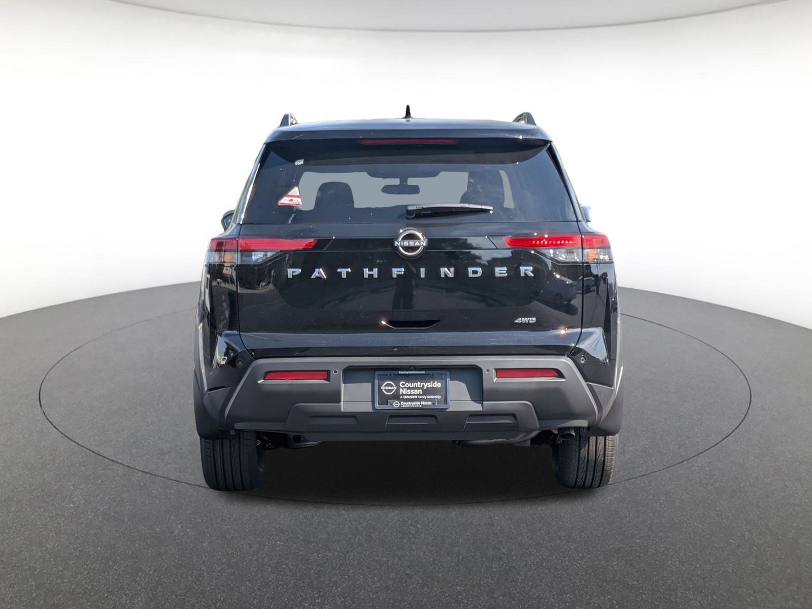 2025 Nissan Pathfinder SV photo 5
