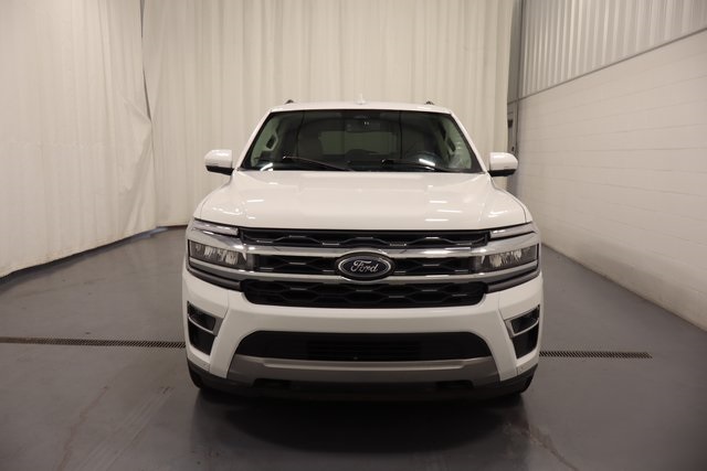 2022 Ford Expedition MAX Limited photo 3