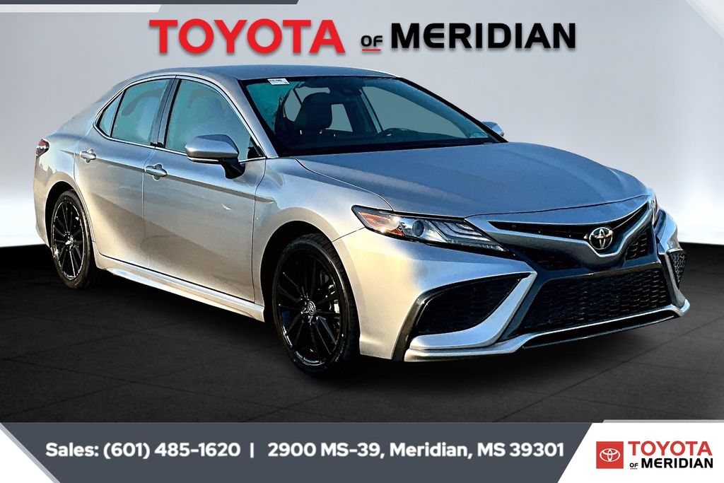 2024 Toyota Camry XSE's photo