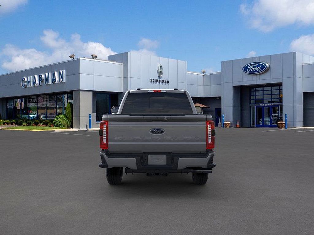 2025 Ford F-250 Lariat photo 4