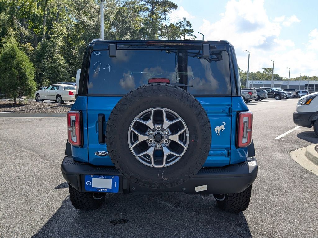 2025 Ford Bronco Badlands photo 4