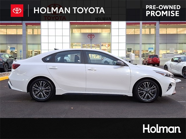 2023 Kia Forte GT-Line's photo