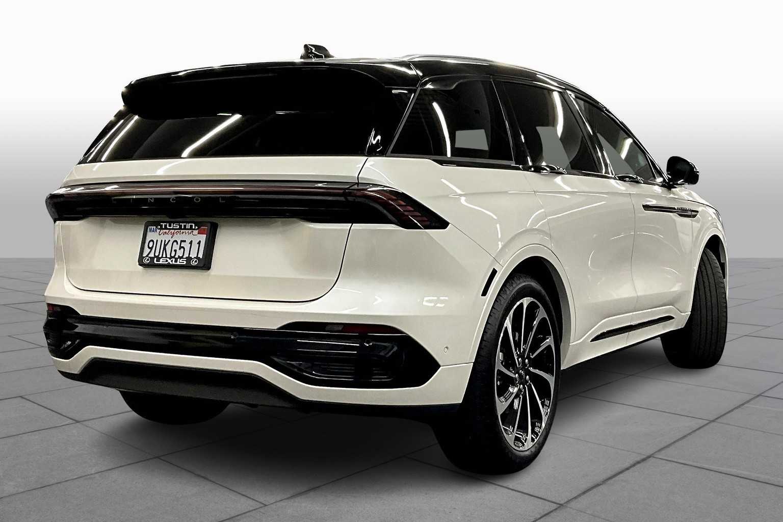 2024 Lincoln Nautilus Black Label photo 12