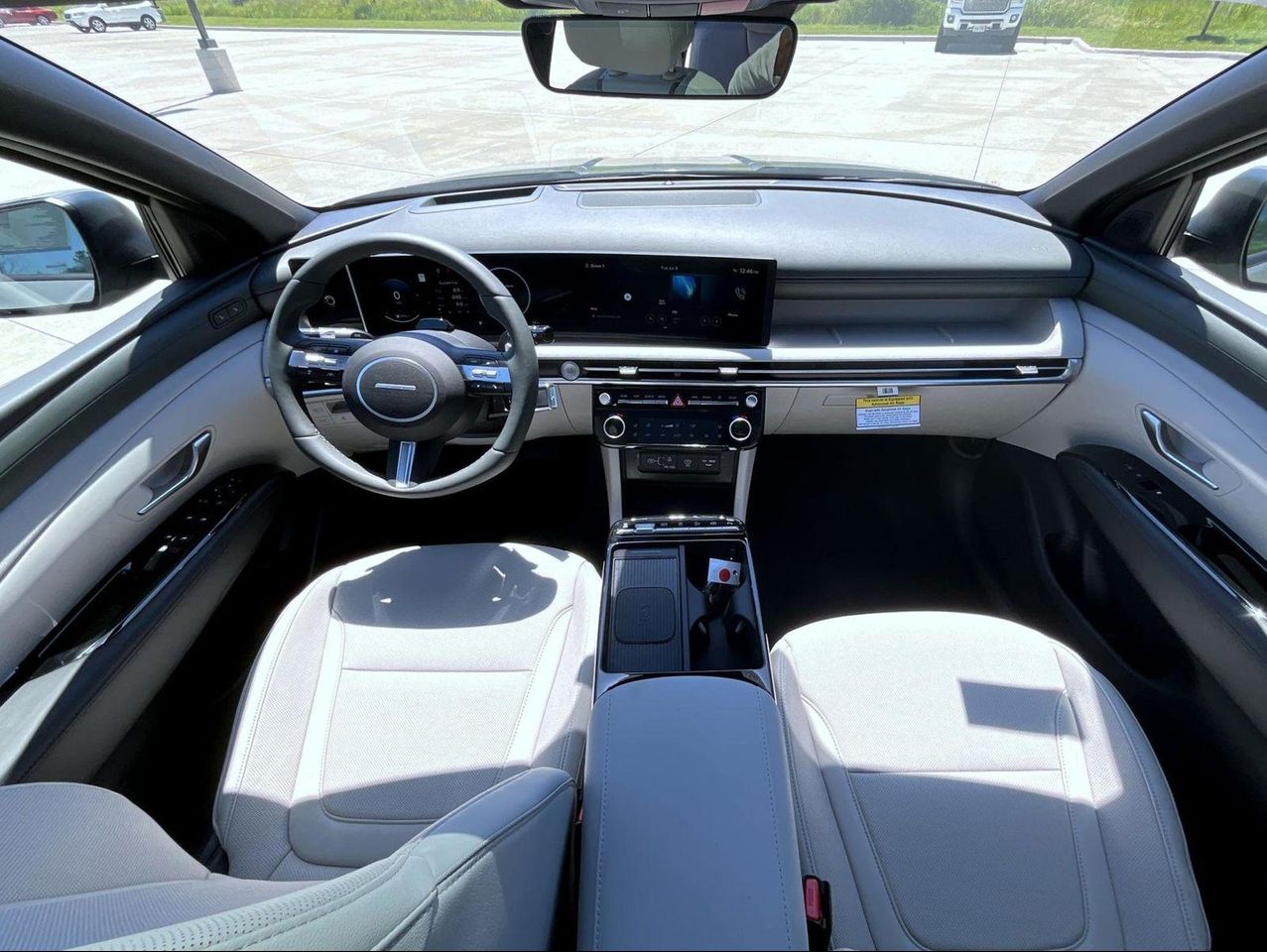 2025 Hyundai Tucson Limited photo 13