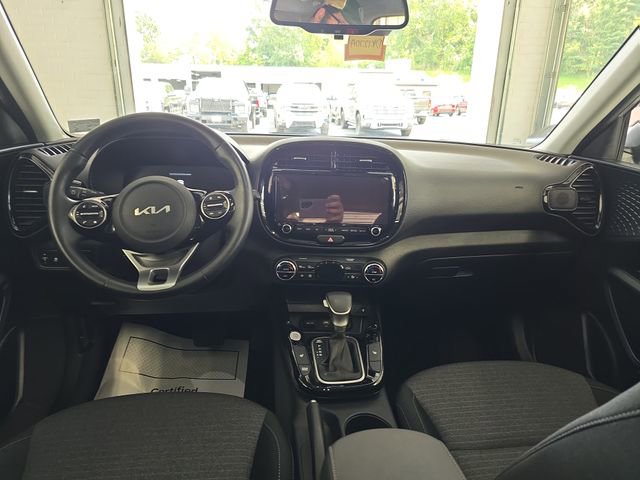 2024 Kia Soul EX photo 11