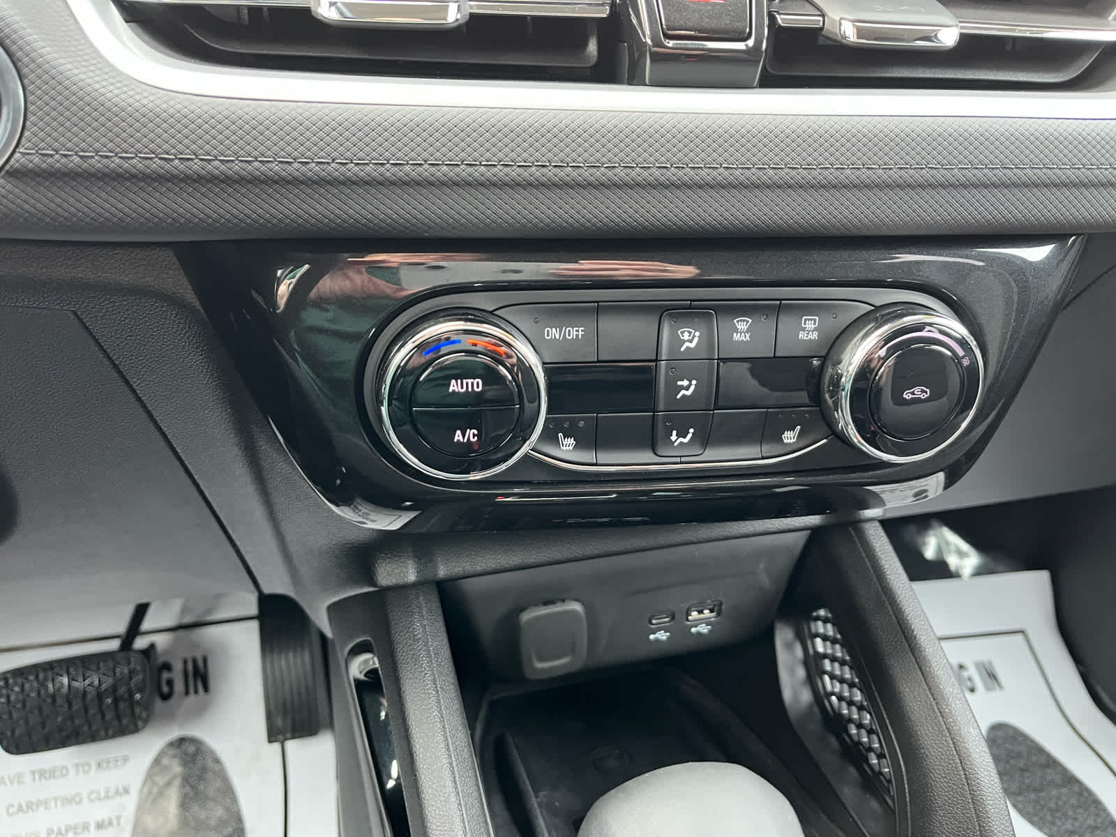 2024 Chevrolet Trailblazer LT photo 25