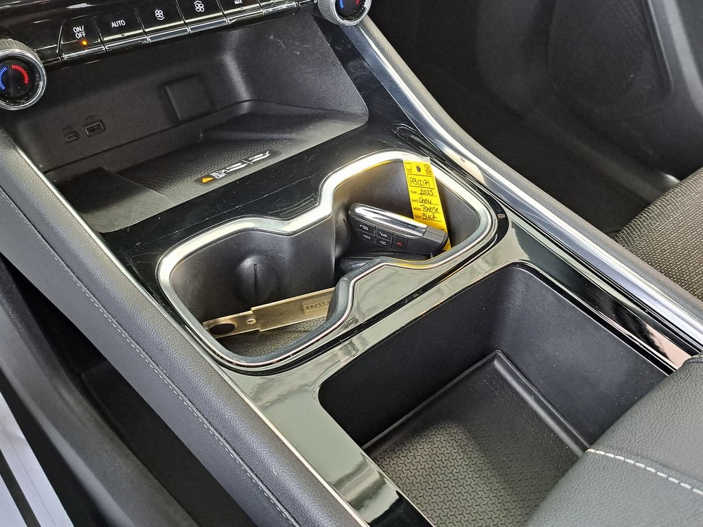 2025 Chevrolet Traverse photo 16