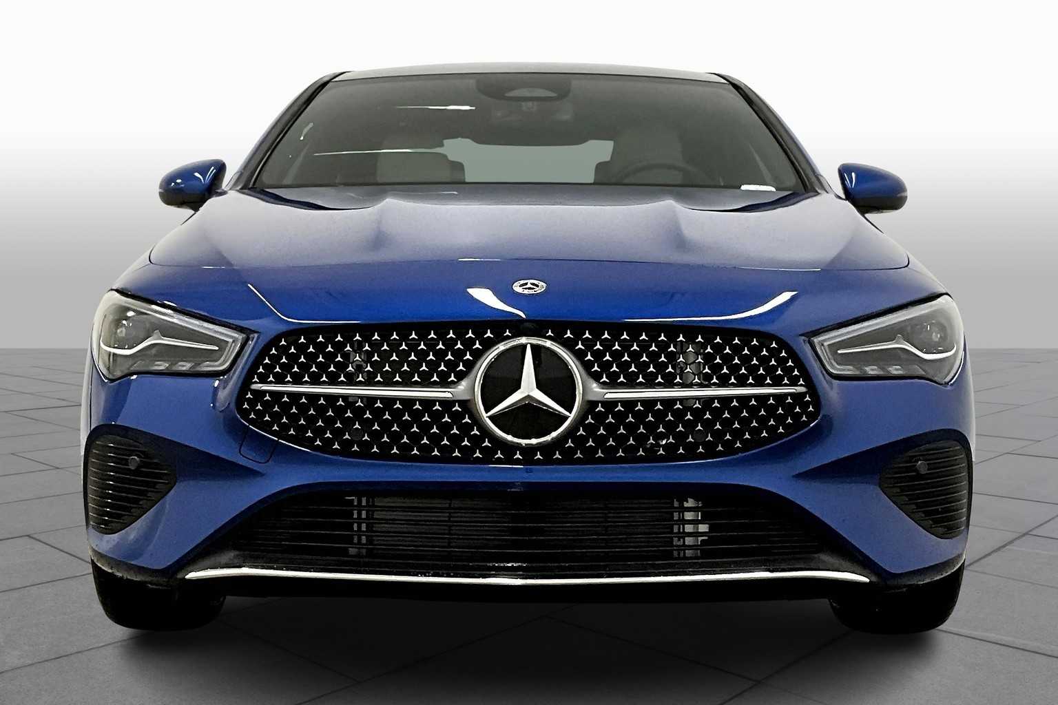 2025 Mercedes Benz CLA 250 4MATIC photo 3
